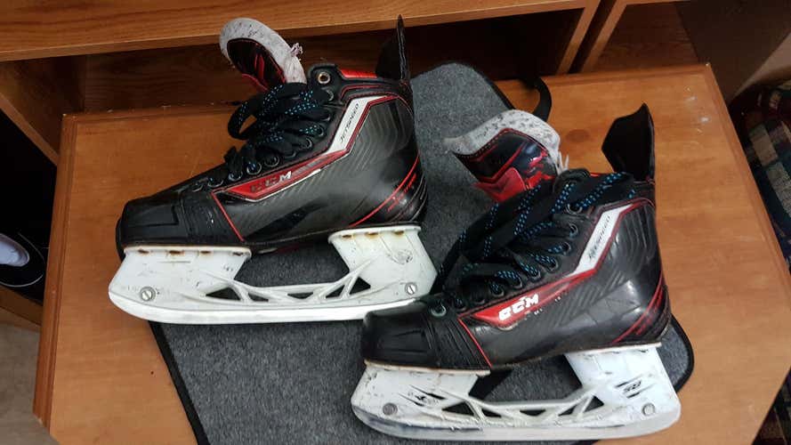 CCM JetSpeed pro Skates Senior