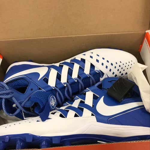 BRAND NEW HUARACHE V CLEATS