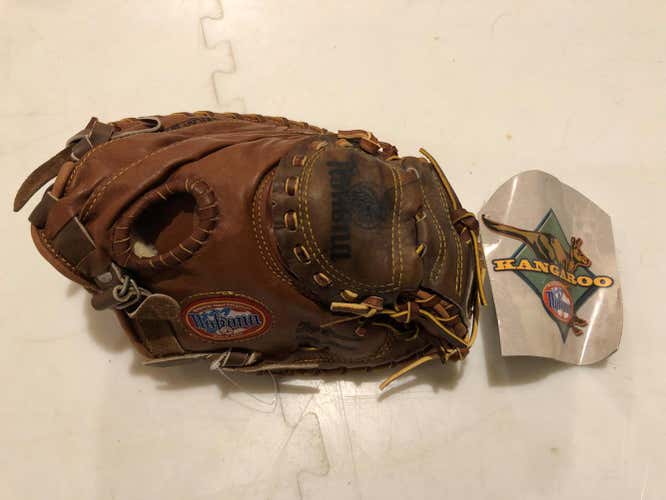 New Nokona Glove (CM200K Kangaroo Catchers Glove)