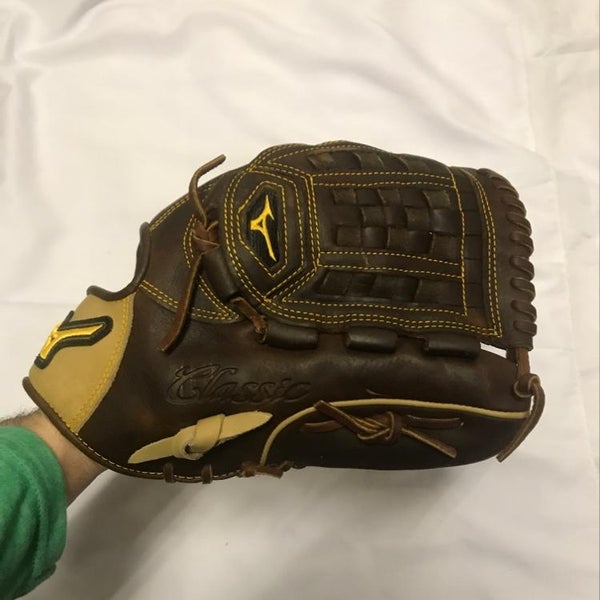 Mizuno Classic Pro Soft Series 12 Inches