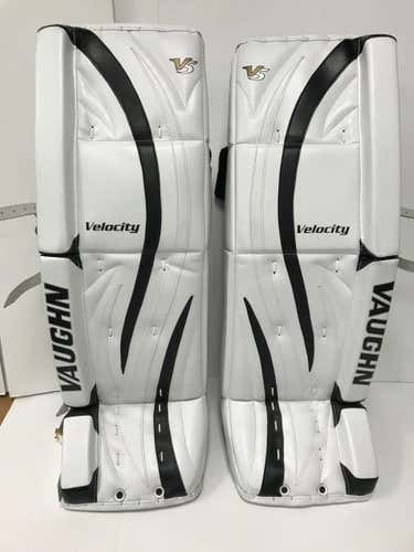 Vaughn Goalie Leg Pads Black/White 33 +1.5