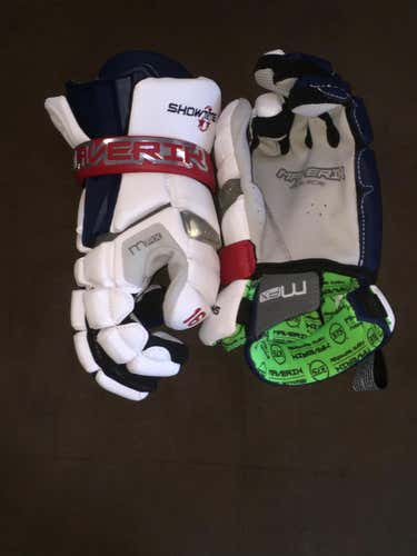 Brand New Showtime MAX Gloves