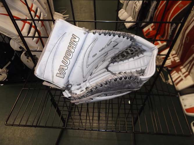 Vaughn Pro Glove