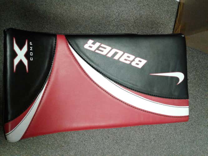 New Nike Bauer Vapor XcompGoalie  Blocker Full Right Senior