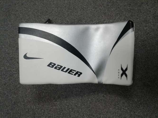 New Nike  Bauer Xcomp  Blocker Full Right Youth