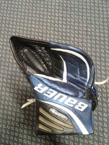 New Bauer Vapor Goalie Glove Regular Senior