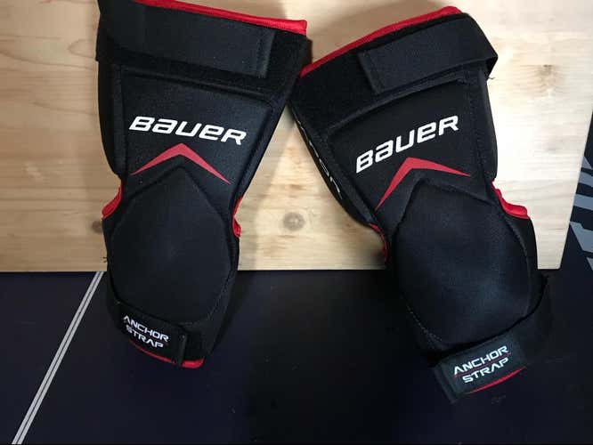 Bauer Vapor X900 Senior Goalie Knee Guards