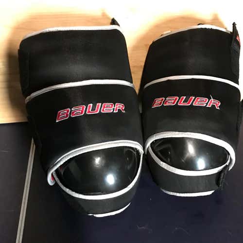 Bauer Pro Senior Knee Protector