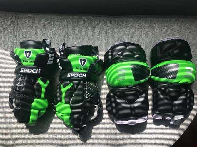 BN Epoch Black Card Gloves And Arm Pads