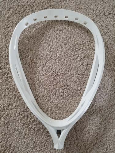 Warrior Nemesis goalie head used