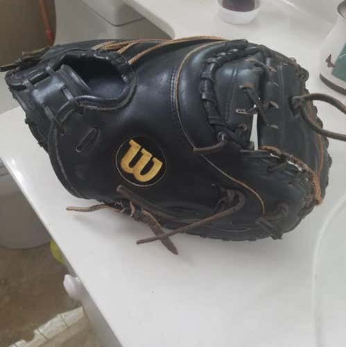 Wilson A2000 Catchers Mitt. MAKE AN OFFER