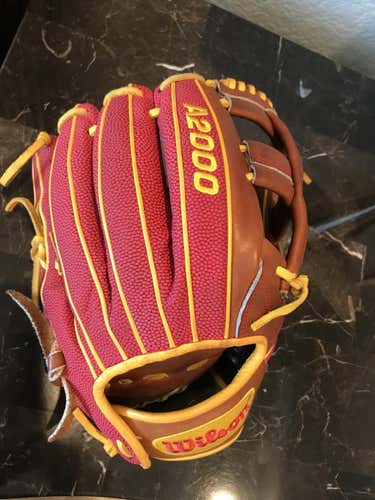 Wilson 2018 A2000 Glove **No trades