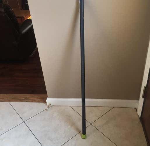 Band New Epoch Dragonfly Gen. 7 C40 iQ3 40" Mens Defensive/Goalie Shaft - Naked Carbon