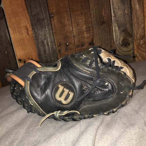 Wilson A2000 M1 Used Catchers Mitt