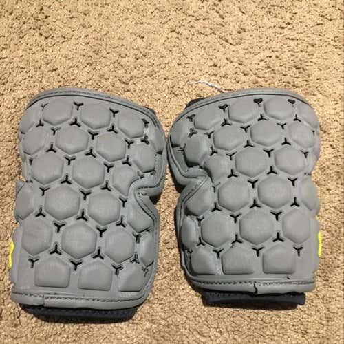 Under Amour Arm Pads