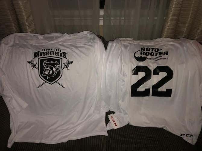 2-Sioux City Musketeers Camp Jerseys Both #22