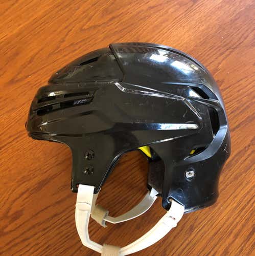 Medium Bauer Reakt Helmet