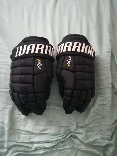 New Warrior AX1 Gloves Senior
