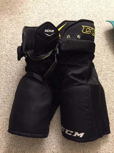 CCM 6052 Pants Senior size large great condition