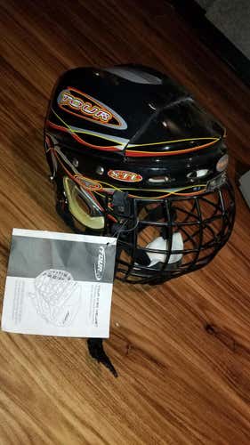 Tour Aerial Helmet with Cage