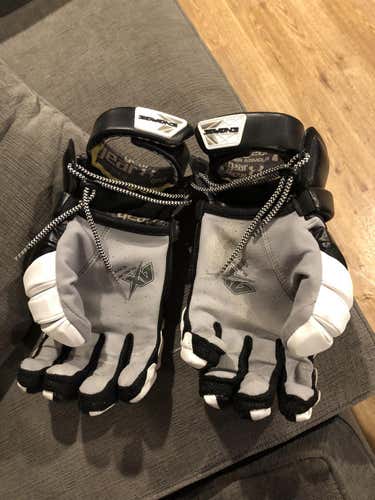 New Under Armour Gloves