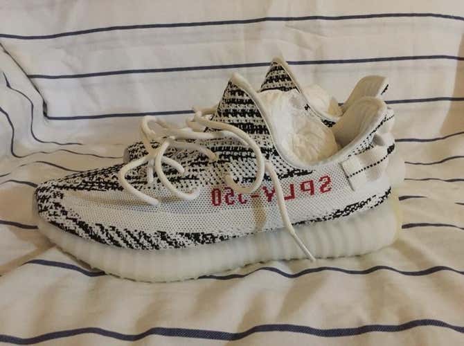 Dead stock Yeezy zebra size 11 $300
