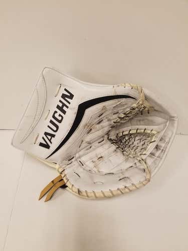 Vaughn V7 Prostock glove
