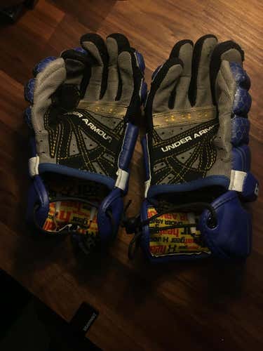 Under Armour Gloves