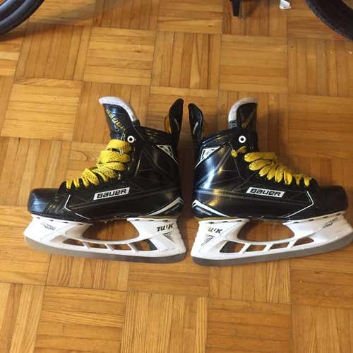 USED TWICE- Bauer Supreme S180
