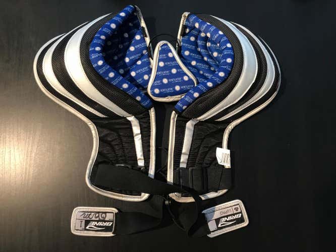 Great Condition LoPro Shoulder Pads sz L