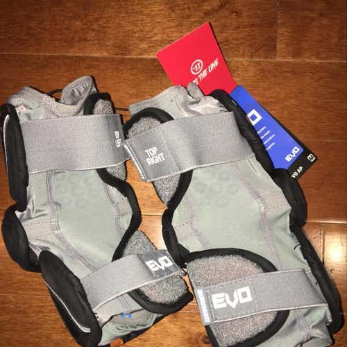 Warrior EVO AP Midfielder Arm Guards