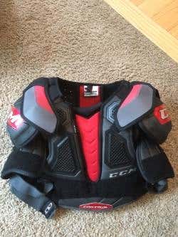 CCM QuickLite Control Shoulder Pads Senior Large