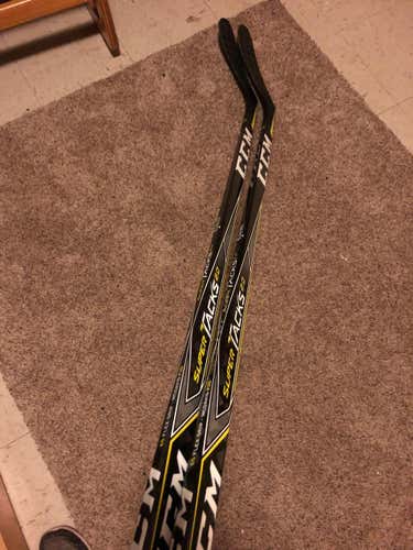 New CCM 2 pack Stick Lefty Toe 61-65 Intermediate
