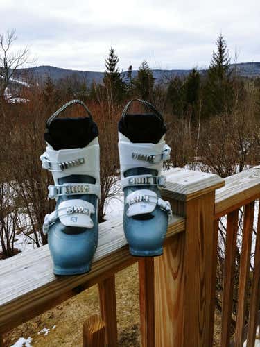 Salomon T3 Girlie Boots size 24