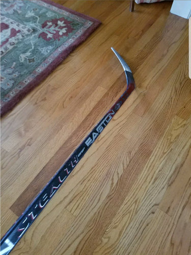 Easton Stealth Stick Righty Mid 96 - 100 Senior