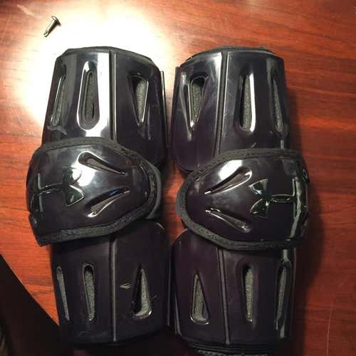 UA revenant arm guards