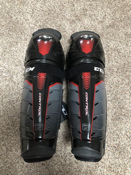 CCM U+ Crazy Light Shin Pads Senior