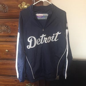 Authentic Tigers Rain/ Light Jacket