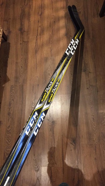 2 pack - CCM Supertack 2.0 75 Flex Malkin curve