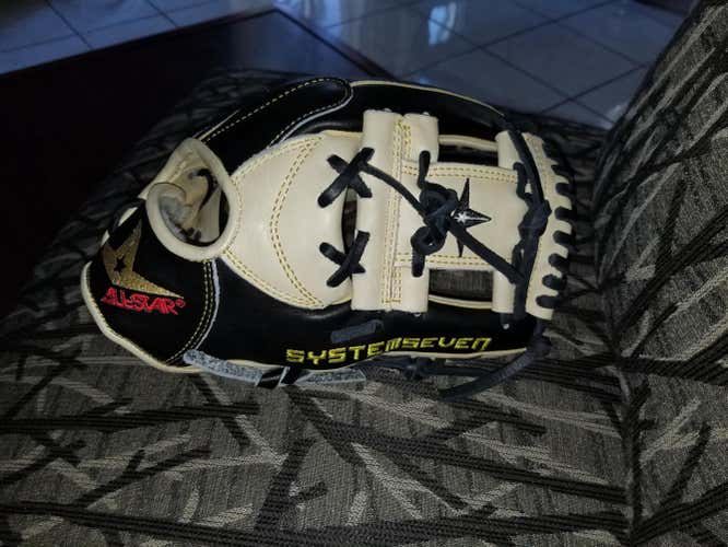 New All Star Glove System 7 11.5inch