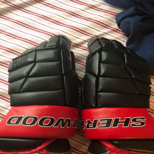 Sherwood Hockey Gloves