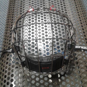 New CCM Resistance 300 Cage Senior