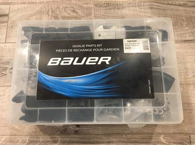 Bauer Goalie Hardware Box