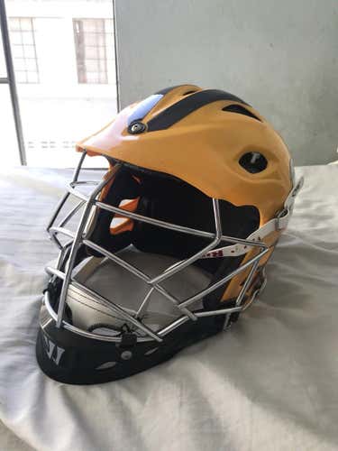 Warrior TII / T2 Helmet Athletic Gold & Black