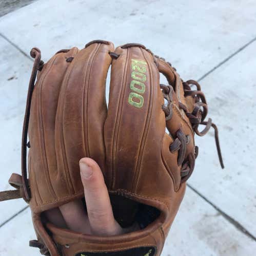 For Trade! Looking For An H web Or A Little Newer Glove