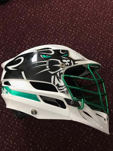 White with Green Mask Cascade R