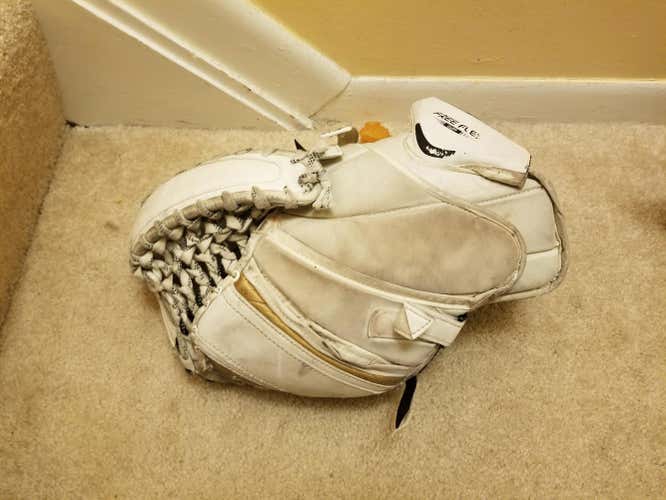 Bauer Goalie Glove Regular Senior Pro Return