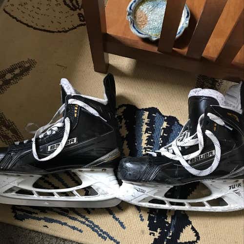Bauer MX3 Skates.