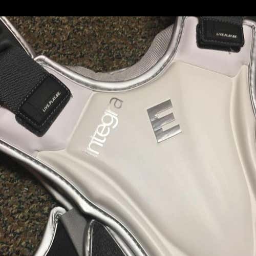 Epoch Integra Shoulder Pads
