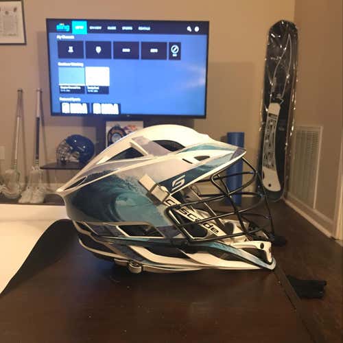 Cascade S With Custom Wrap